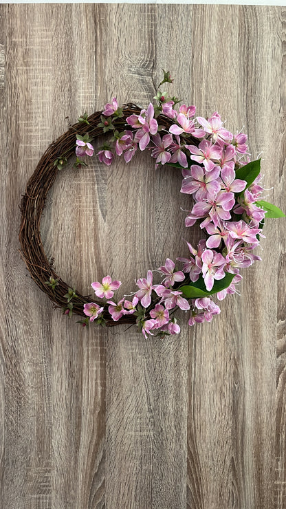 Claire de Lune Clematis half moon wreath